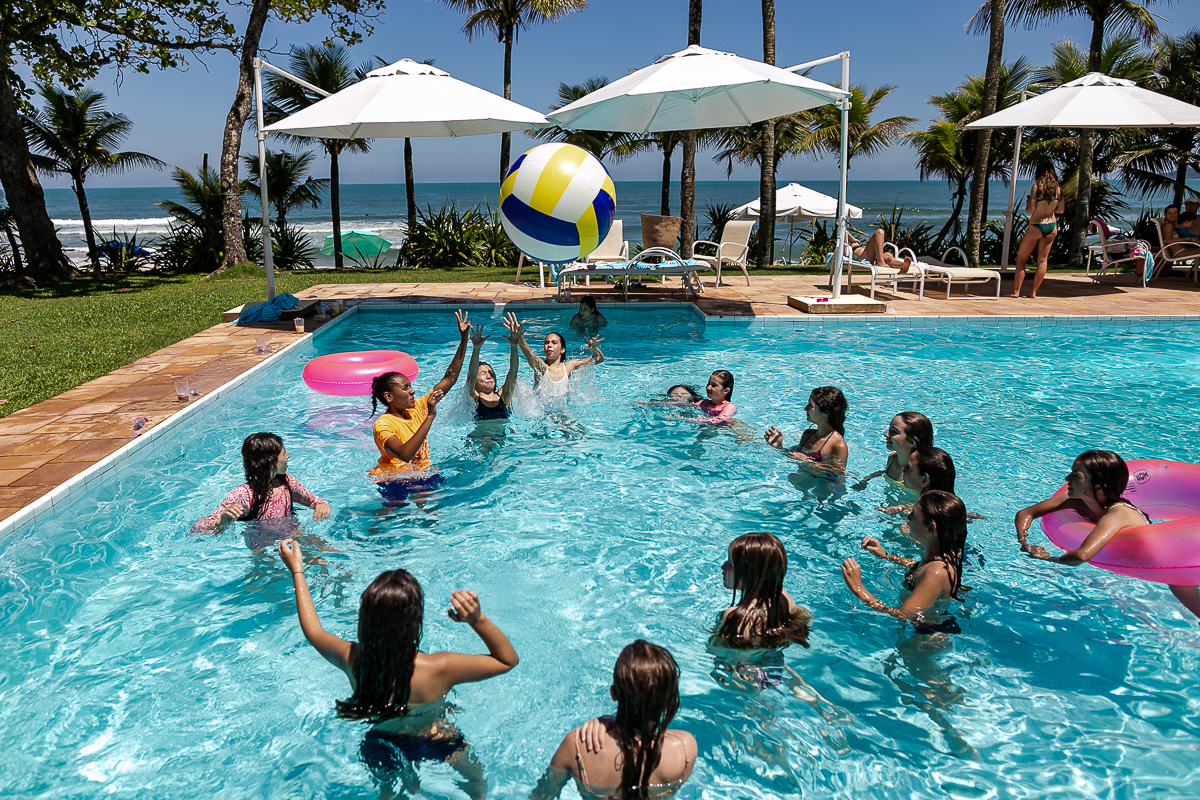 fotografias do aniversário de 12 anos da julia no condominio sitio sao pedro na praia de sao pedro no guaruja sao paulo sp