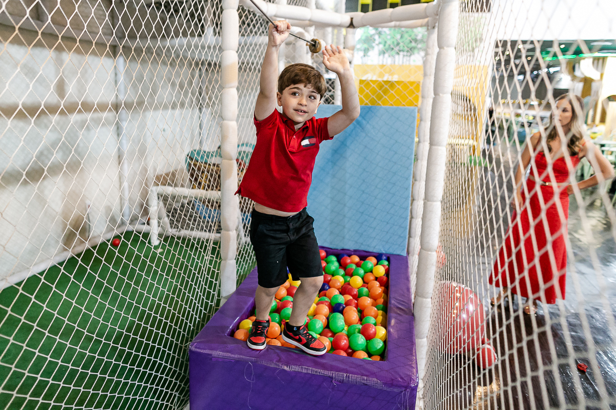 fotografias do aniversário de 6 anos do Mateus com o tema bombeiros no buffet ateliê da vila unidade vila olímpia zona sul de são paulo sp