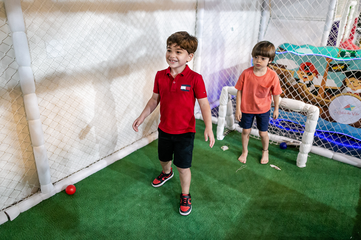fotografias do aniversário de 6 anos do Mateus com o tema bombeiros no buffet ateliê da vila unidade vila olímpia zona sul de são paulo sp