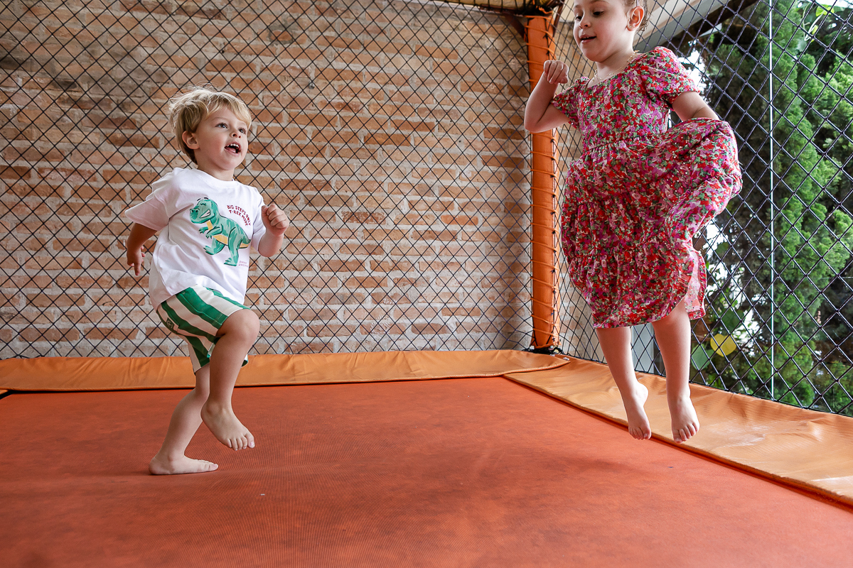 fotografias do aniversário de 3 anos do gabriel com o tema dinossauros no buffet espaço trilegria no morumbi zona sul de sao paulo sp