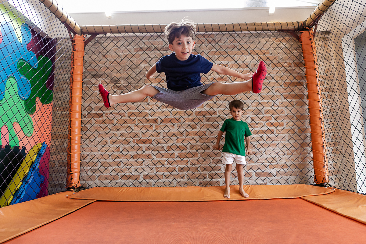 fotografias do aniversário de 3 anos do gabriel com o tema dinossauros no buffet espaço trilegria no morumbi zona sul de sao paulo sp