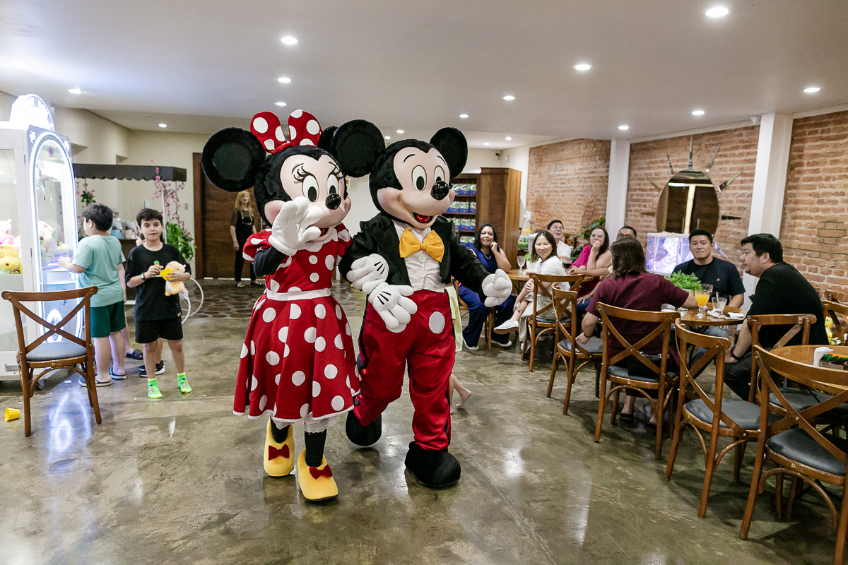 fotografias do aniversário de 8 anos do gabriel e 2 anos da leticia com o tema brawl star e mickey mouse no buffet espaço la vem o sol na vila olimpia zona sul de sao paulo sp