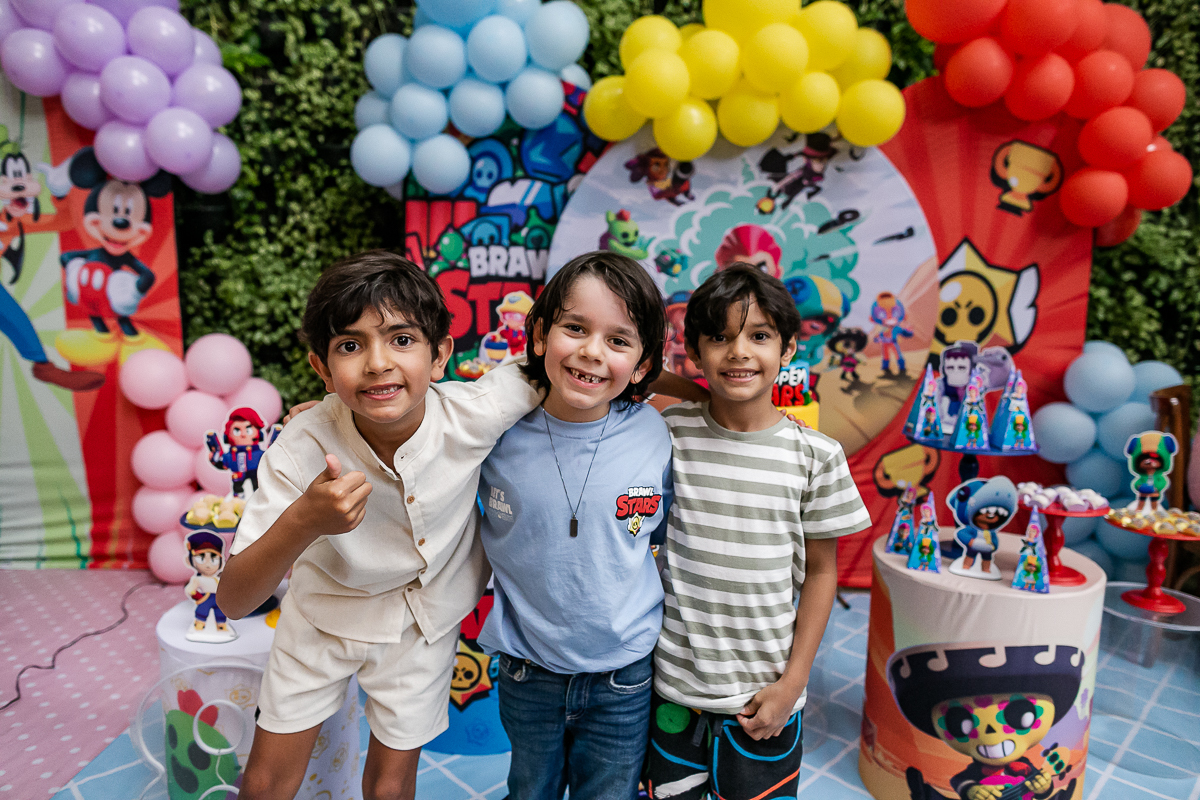 fotografias do aniversário de 8 anos do gabriel e 2 anos da leticia com o tema brawl star e mickey mouse no buffet espaço la vem o sol na vila olimpia zona sul de sao paulo sp