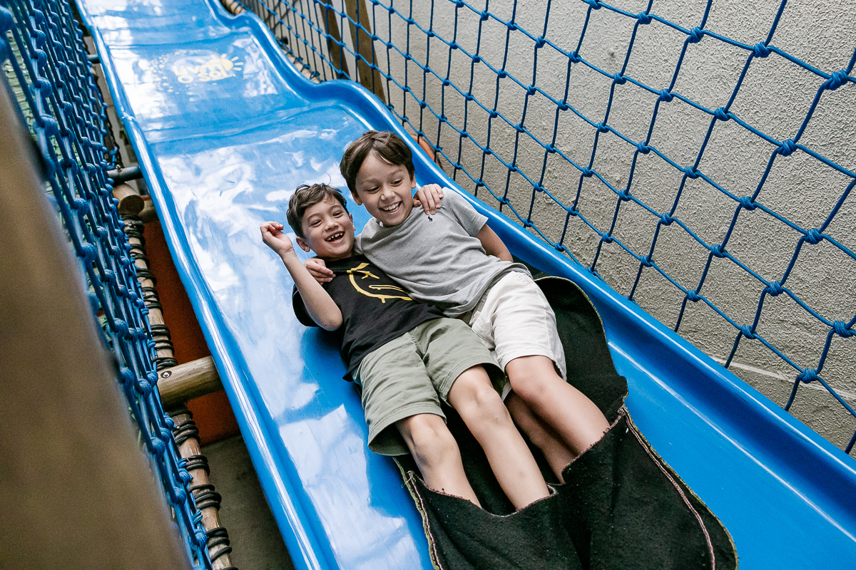 fotografias do aniversário de 8 anos do gabriel e 2 anos da leticia com o tema brawl star e mickey mouse no buffet espaço la vem o sol na vila olimpia zona sul de sao paulo sp