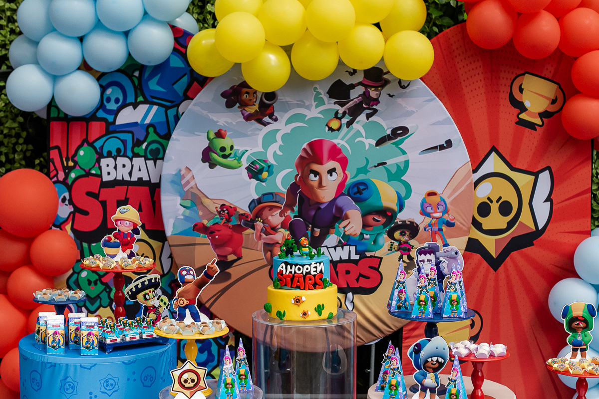 fotografias do aniversário de 8 anos do gabriel e 2 anos da leticia com o tema brawl star e mickey mouse no buffet espaço la vem o sol na vila olimpia zona sul de sao paulo sp