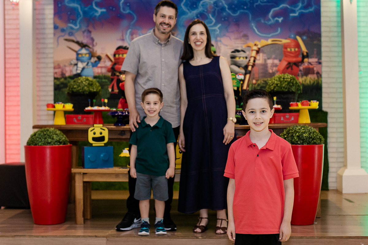 fotografias do aniversário de 8 anos do guilherme com o tema lego ninja no buffet villa pé de marmelo no belenzinho mooca zona leste de sao paulo sp