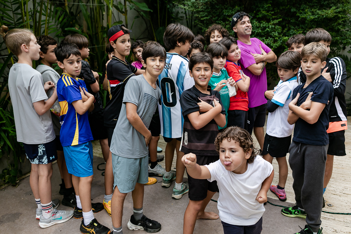 fotografias do aniversário de 11 anos do josé henrique no quintal de casa em são paulo sp