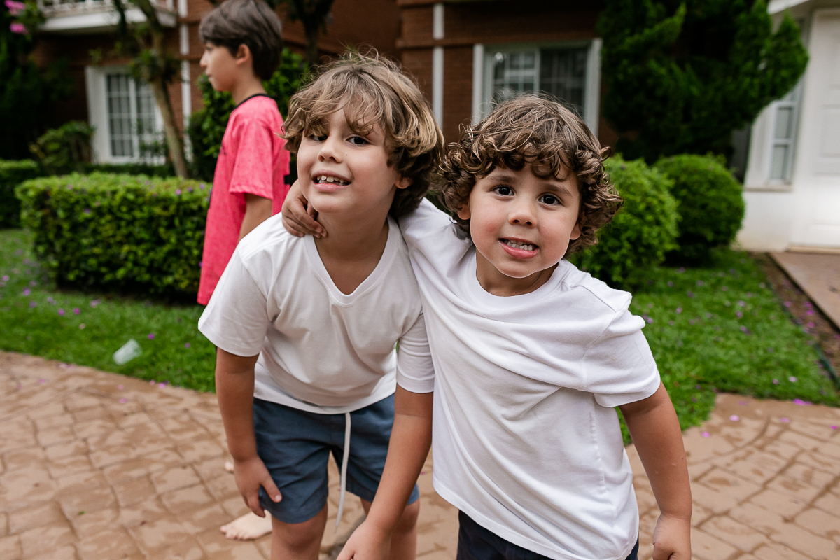 fotografias do aniversário de 11 anos do josé henrique no quintal de casa em são paulo sp