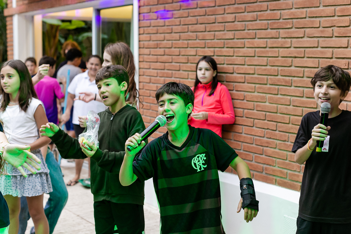 fotografias do aniversário de 11 anos do josé henrique no quintal de casa em são paulo sp
