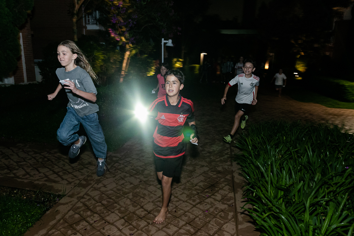 fotografias do aniversário de 11 anos do josé henrique no quintal de casa em são paulo sp