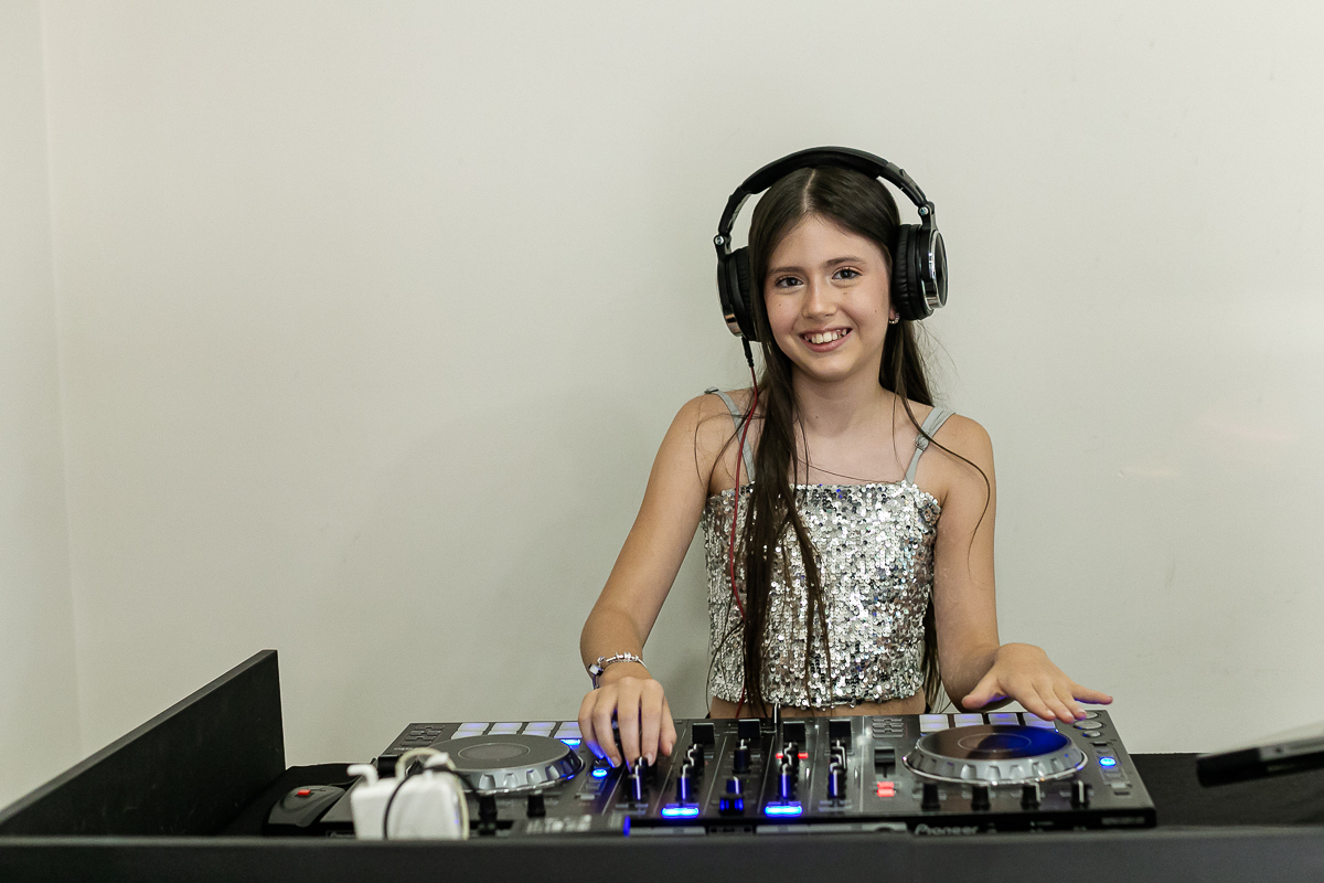 fotografias do aniversário de 10 anos da beatriz no salão de festas do prédio em santana zona norte de são paulo sp