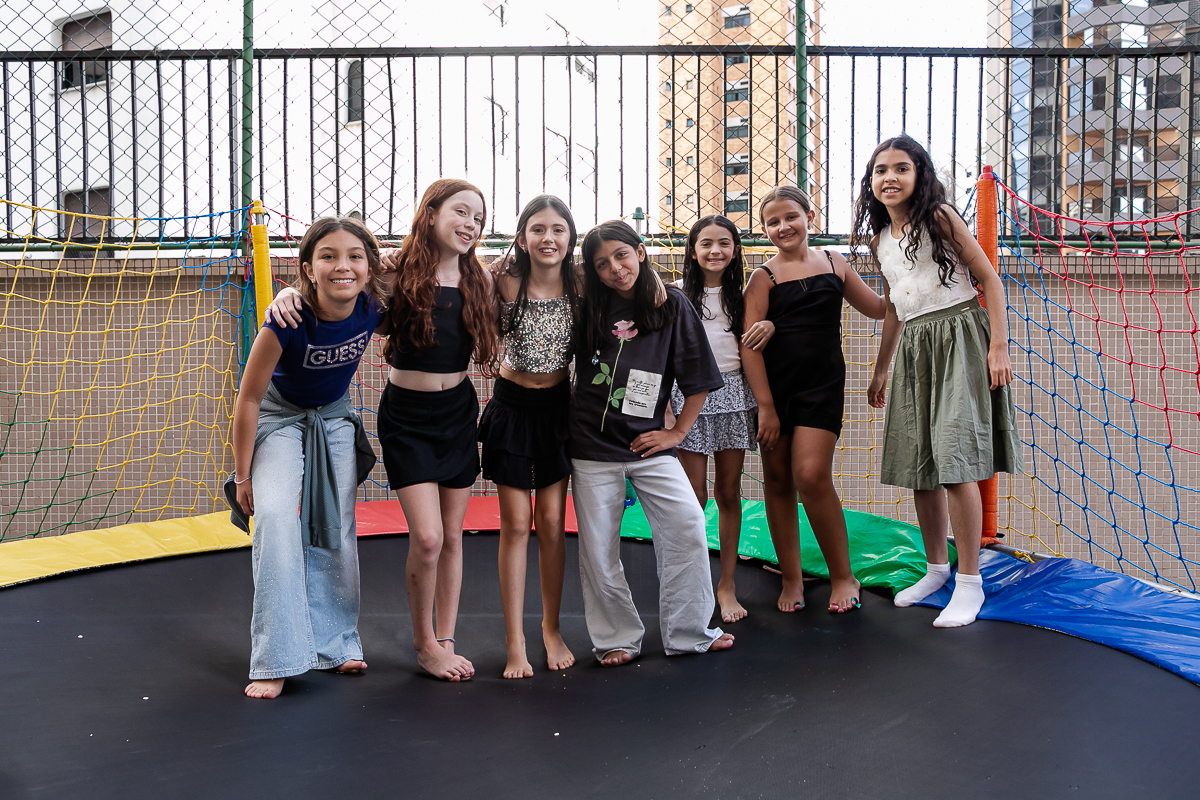 fotografias do aniversário de 10 anos da beatriz no salão de festas do prédio em santana zona norte de são paulo sp