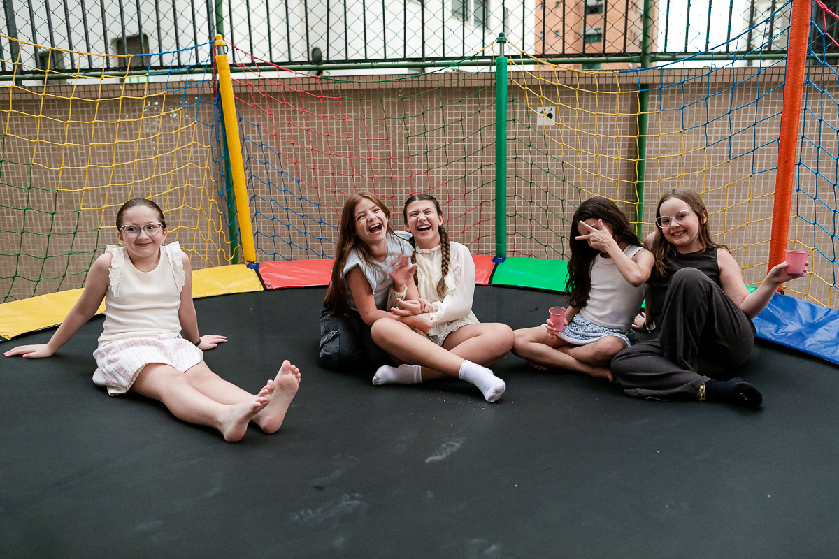 fotografias do aniversário de 10 anos da beatriz no salão de festas do prédio em santana zona norte de são paulo sp