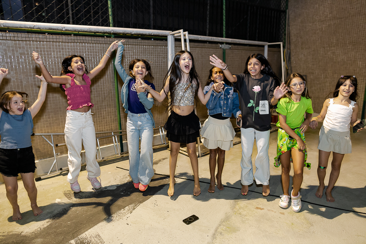fotografias do aniversário de 10 anos da beatriz no salão de festas do prédio em santana zona norte de são paulo sp