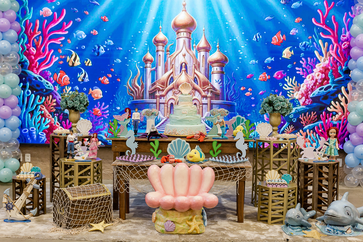 fotografias do aniversário de 4 anos da bianca com o tema pequena sereia ariel no buffet espaço formigueiro unidade vila olimpia zona sul de sao paulo sp