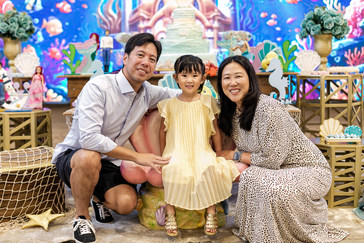 fotografias do aniversário de 4 anos da bianca com o tema pequena sereia ariel no buffet espaço formigueiro unidade vila olimpia zona sul de sao paulo sp