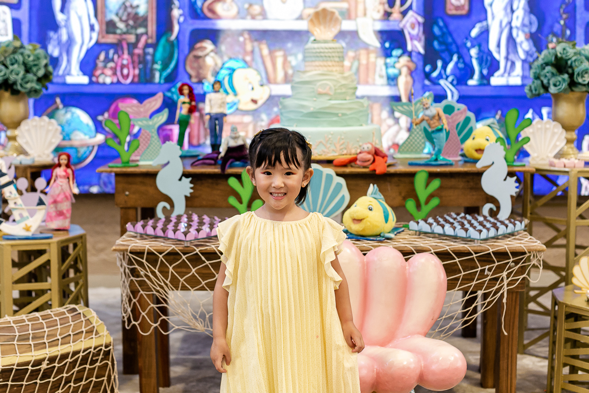 fotografias do aniversário de 4 anos da bianca com o tema pequena sereia ariel no buffet espaço formigueiro unidade vila olimpia zona sul de sao paulo sp