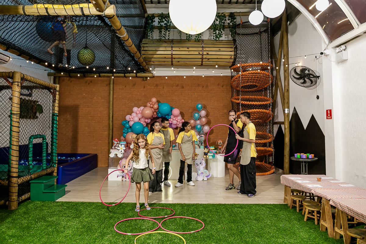fotografias do aniversário de 5 anos da alice com o tema patrulha canina no buffet terralegria no bairro indianopolis zona sul sao paulo sp