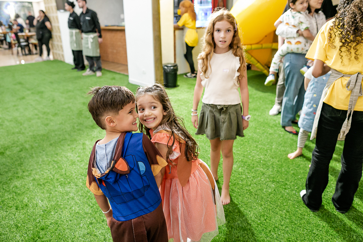 fotografias do aniversário de 5 anos da alice com o tema patrulha canina no buffet terralegria no bairro indianopolis zona sul sao paulo sp