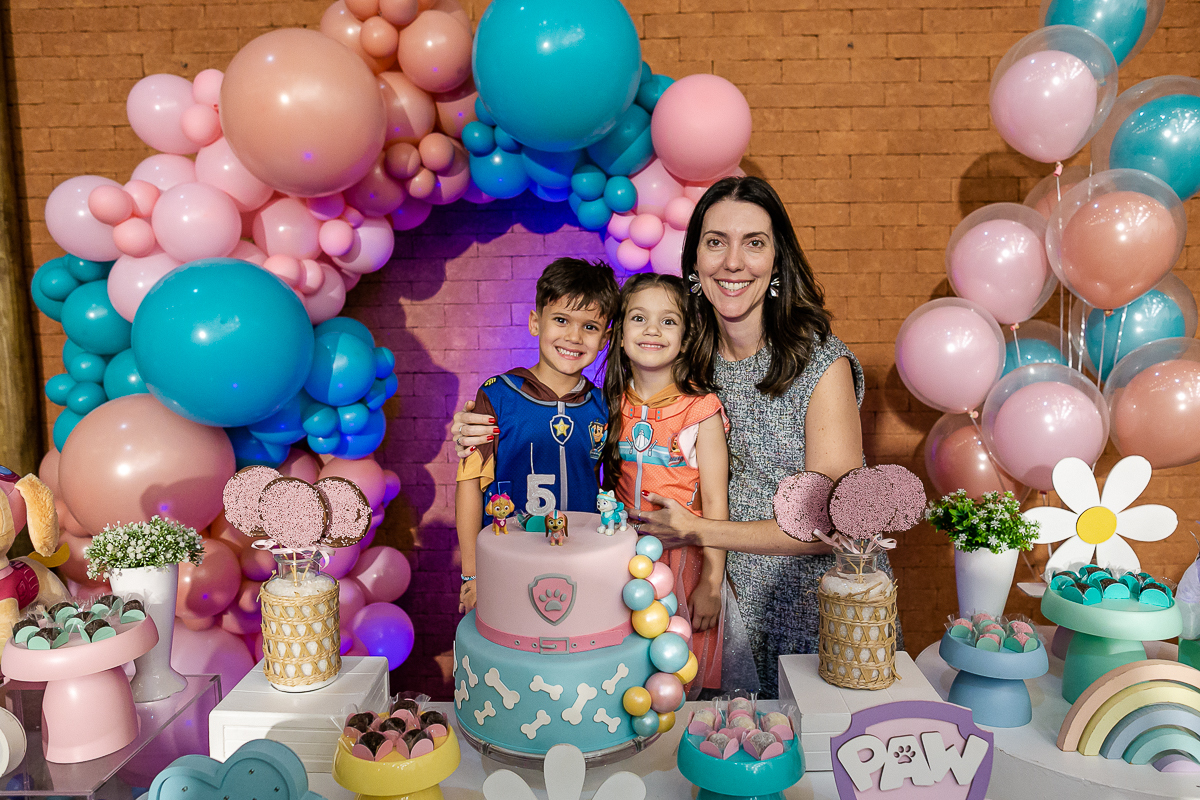 fotografias do aniversário de 5 anos da alice com o tema patrulha canina no buffet terralegria no bairro indianopolis zona sul sao paulo sp