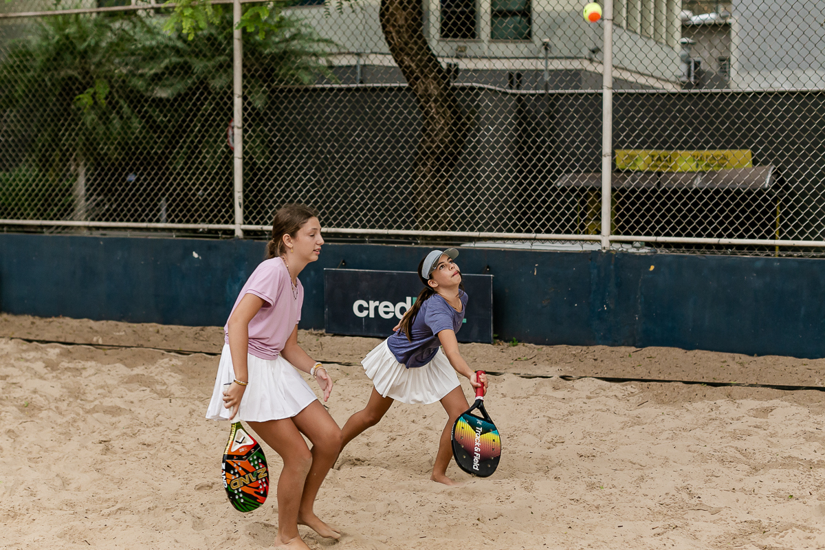 fotografias do aniversário de 11 anos da luiza com o tema beach tenis na arena jk calçadão no itaim bibi zona sul de sao paulo sp