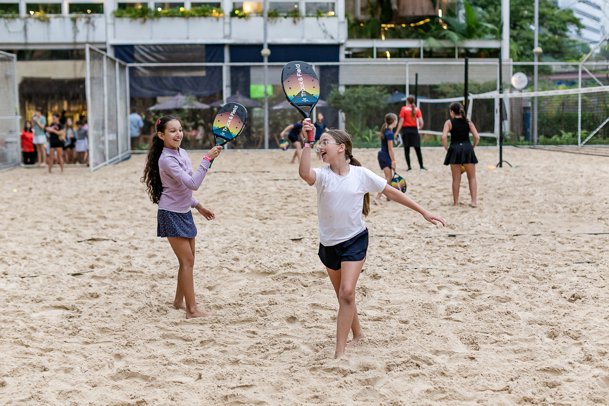 fotografias do aniversário de 11 anos da luiza com o tema beach tenis na arena jk calçadão no itaim bibi zona sul de sao paulo sp