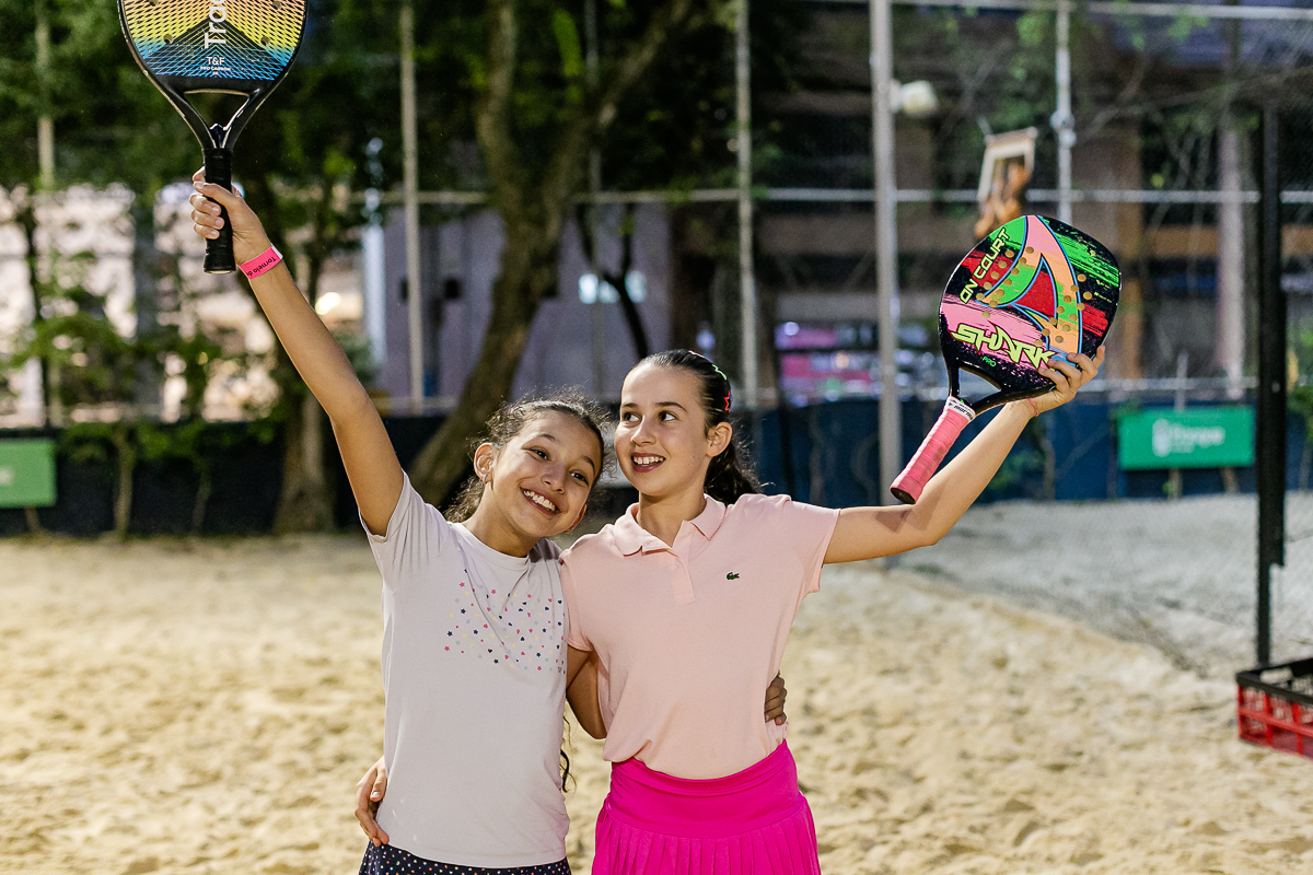 fotografias do aniversário de 11 anos da luiza com o tema beach tenis na arena jk calçadão no itaim bibi zona sul de sao paulo sp