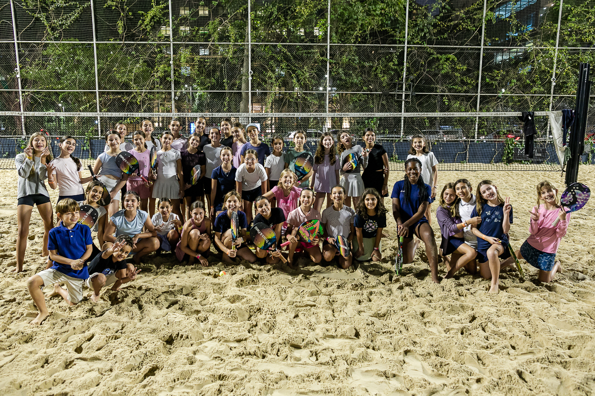 fotografias do aniversário de 11 anos da luiza com o tema beach tenis na arena jk calçadão no itaim bibi zona sul de sao paulo sp
