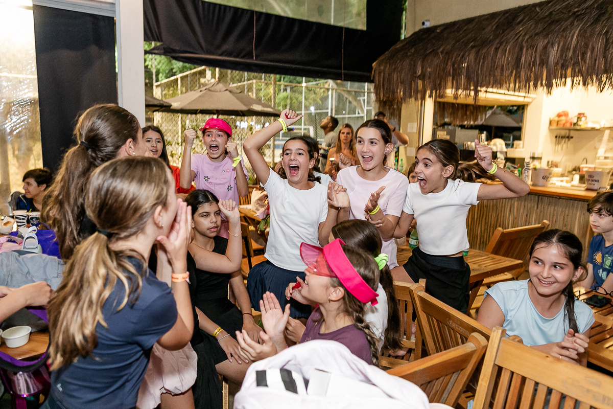 fotografias do aniversário de 11 anos da luiza com o tema beach tenis na arena jk calçadão no itaim bibi zona sul de sao paulo sp