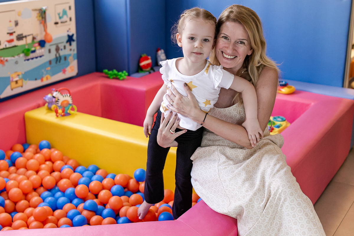 fotografias do aniversário de 4 anos da giulia e 8 anos da sofia com o tema unicornio no buffet espaço bumxicabum localizado em santana zona norte de sao paulo sp