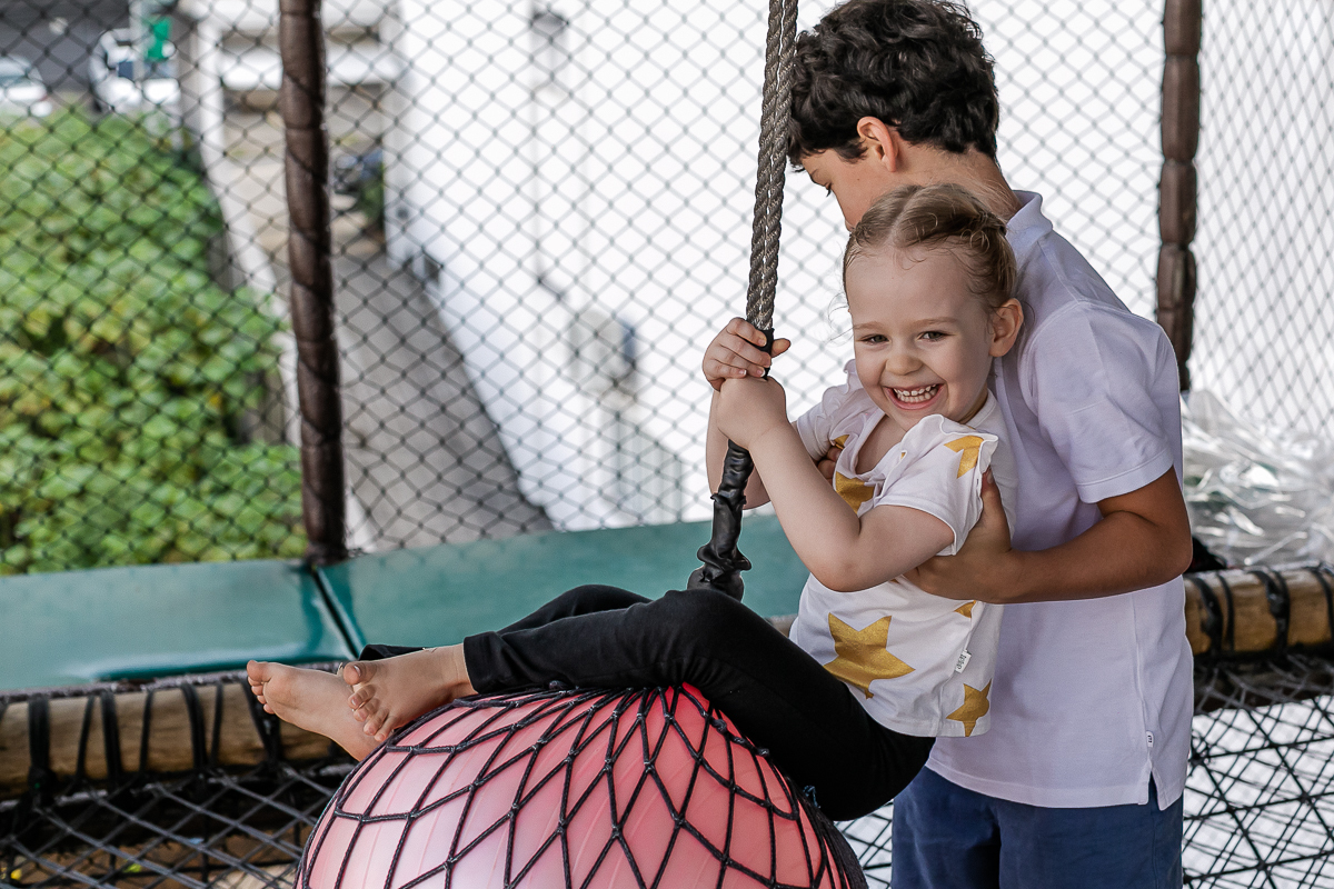 fotografias do aniversário de 4 anos da giulia e 8 anos da sofia com o tema unicornio no buffet espaço bumxicabum localizado em santana zona norte de sao paulo sp