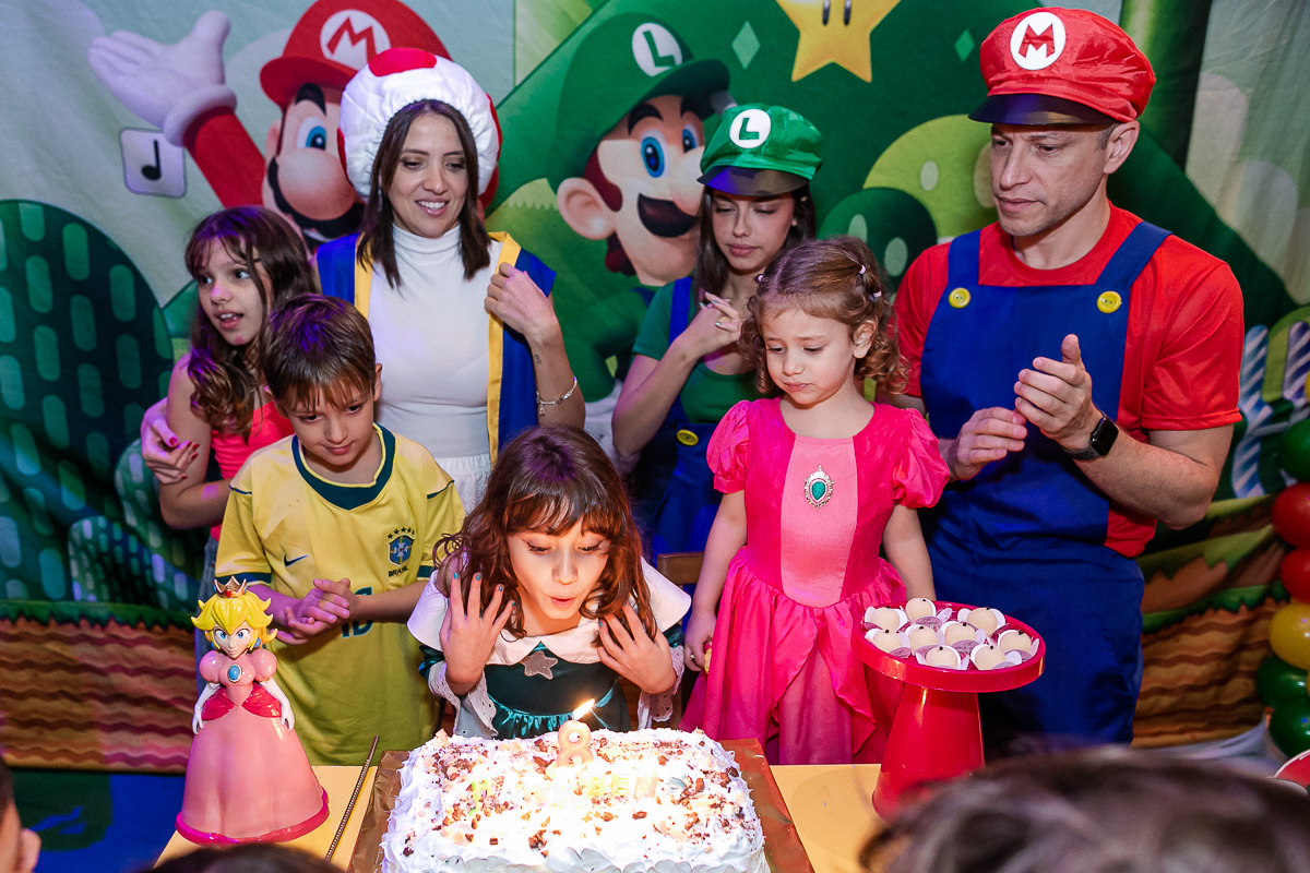 fotografias do aniversário de 8 anos da Melissa com o tema Marios Bross no buffet Espaço Dix localizado no bairro do campo belo zona sul de sao paulo sp