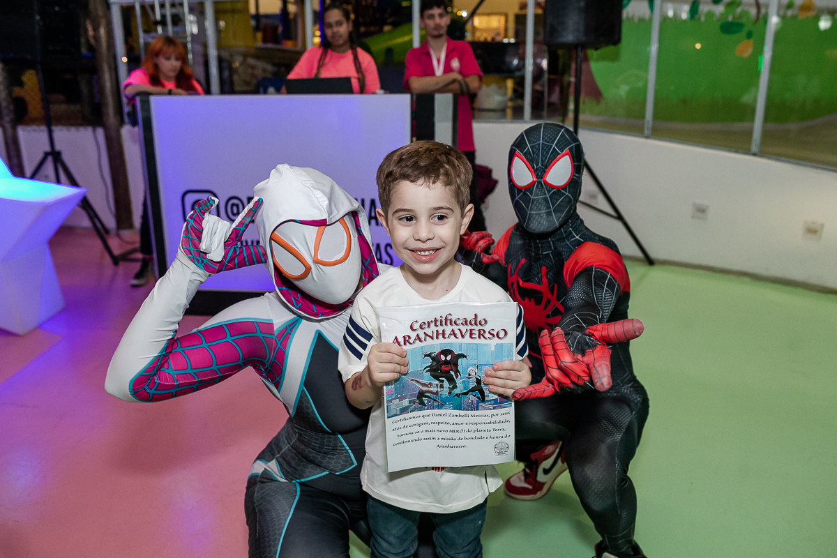 fotografias do aniversário de 5 anos do Daniel com o tema Homem Aranha no buffet Villa Pé de Marmelo no bairro da Mooca zona leste de são paulo sp