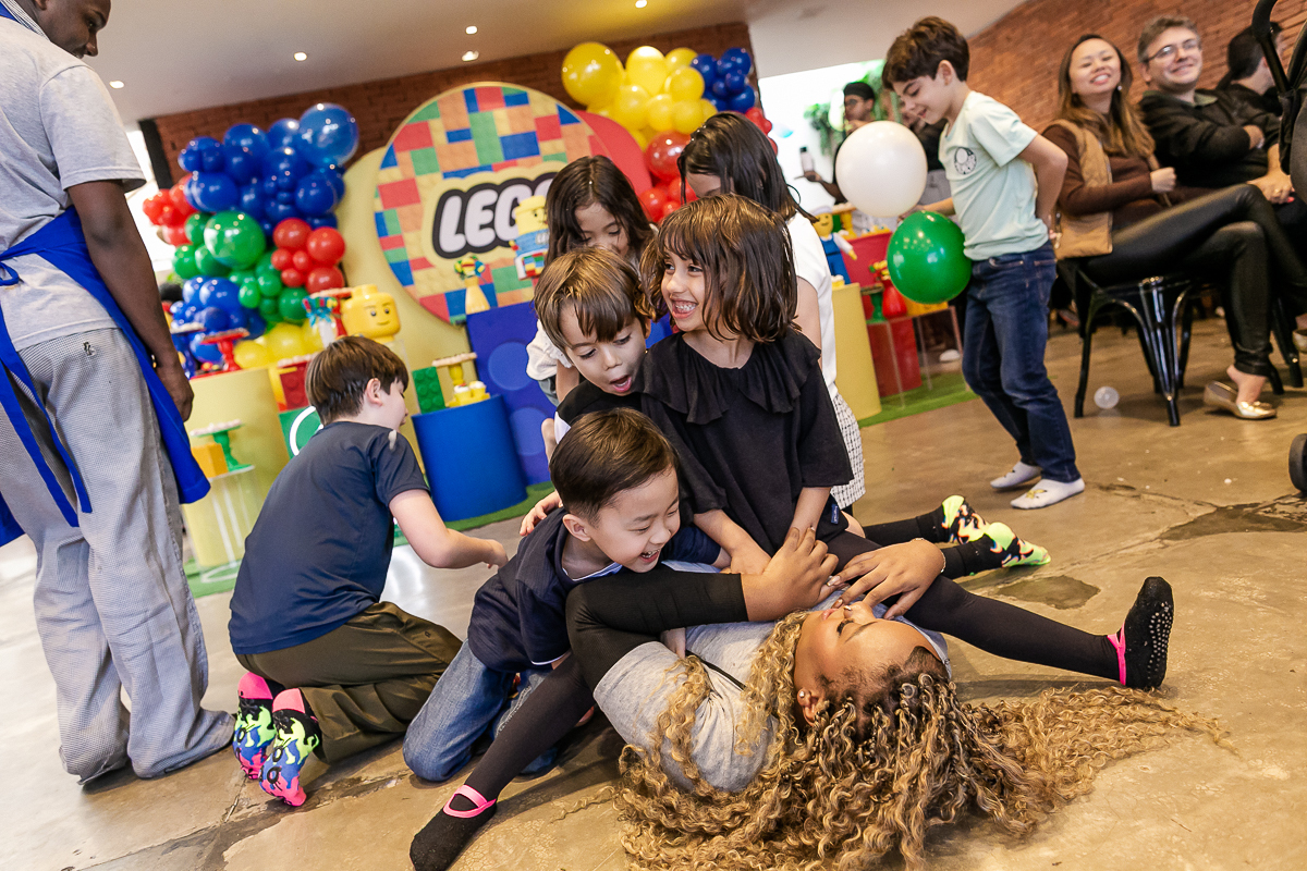 fotografias do aniversário de 8 anos do gabriel com o tema lego no buffet engenho moema na zona sul de sao paulo sp