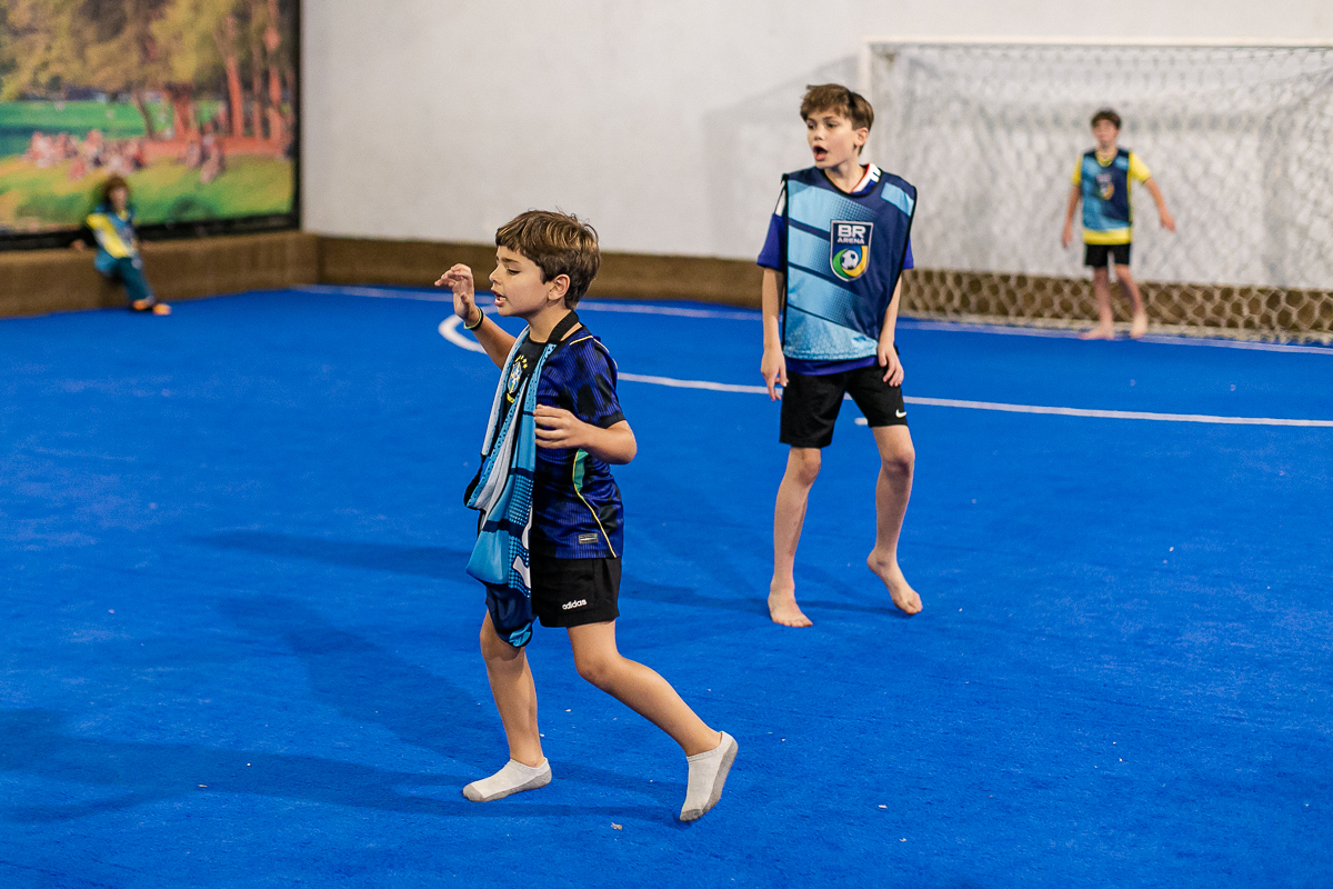 fotografias do aniversário de 7 anos do joão henrique com o tema copa do mundo de futebol na br arena zona sul de sao paulo sp