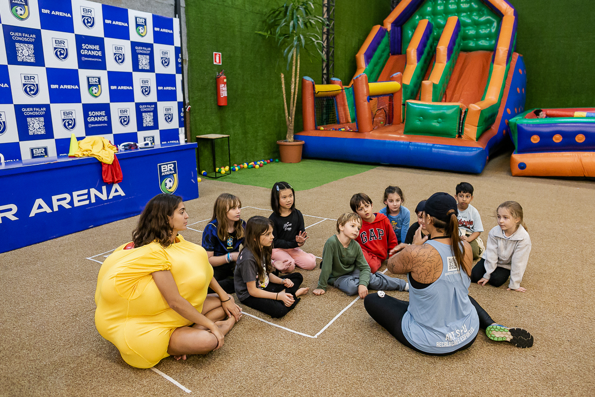 fotografias do aniversário de 7 anos do joão henrique com o tema copa do mundo de futebol na br arena zona sul de sao paulo sp