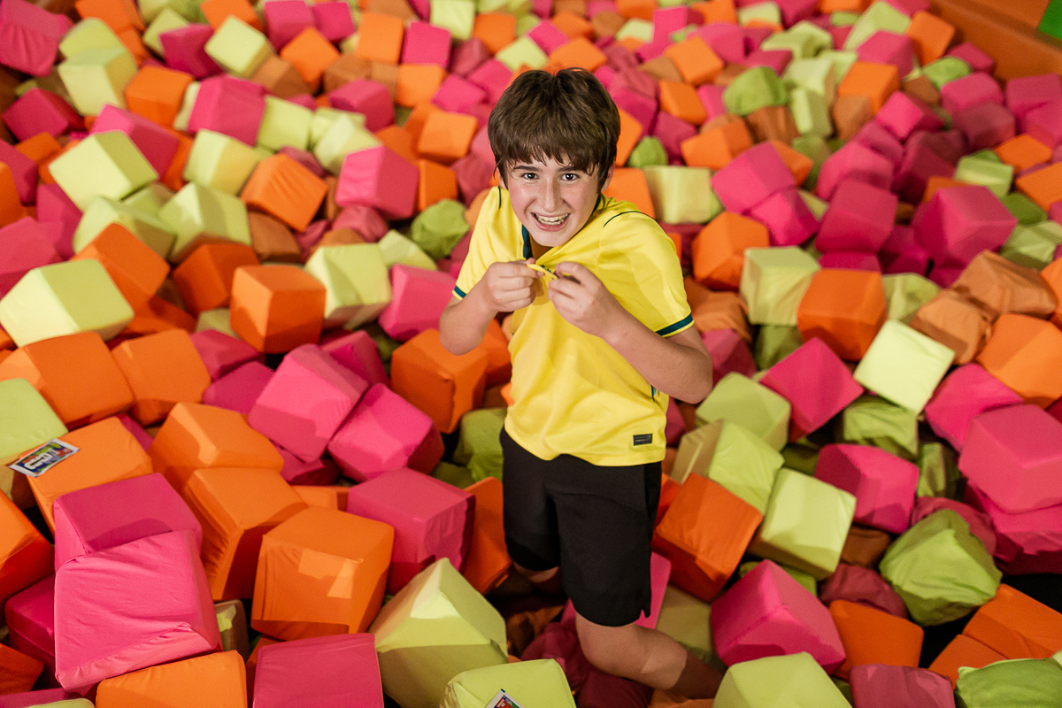 fotografias do aniversário de 7 anos do joão henrique com o tema copa do mundo de futebol na br arena zona sul de sao paulo sp