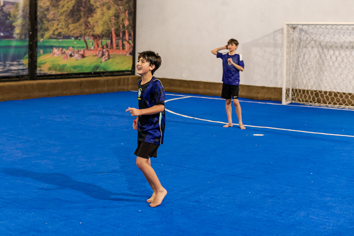 fotografias do aniversário de 7 anos do joão henrique com o tema copa do mundo de futebol na br arena zona sul de sao paulo sp