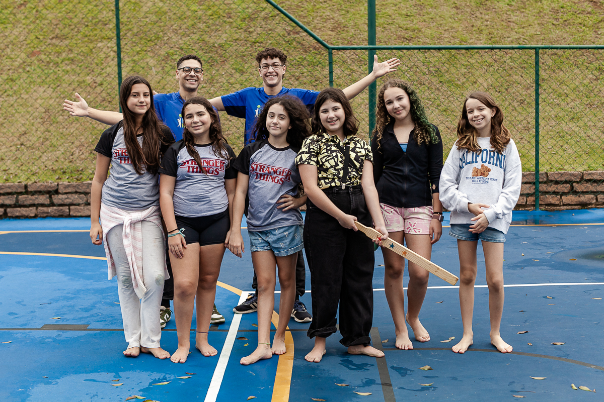 fotografias do aniversário de 11 anos da camilla com o tema strager things no quintal de casa no condominio kurumin em itu sp