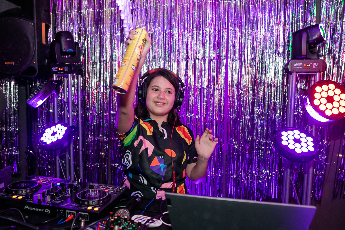 fotografias do aniversário de 11 anos da camilla com o tema strager things no quintal de casa no condominio kurumin em itu sp