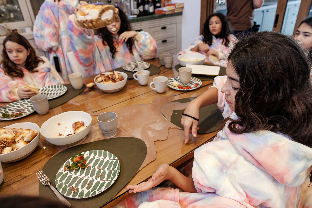 fotografias do aniversário de 11 anos da camilla com o tema strager things no quintal de casa no condominio kurumin em itu sp