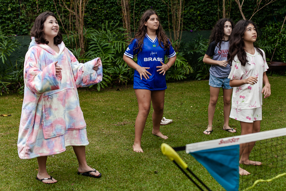 fotografias do aniversário de 11 anos da camilla com o tema strager things no quintal de casa no condominio kurumin em itu sp