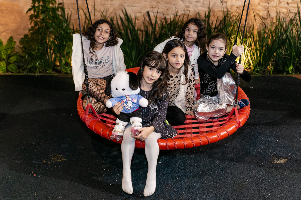 fotografias do aniversário de 7 anos da Alice com o tema hello kit no buffet jardim da manduri no campo belo zona sul de sao paulo sp