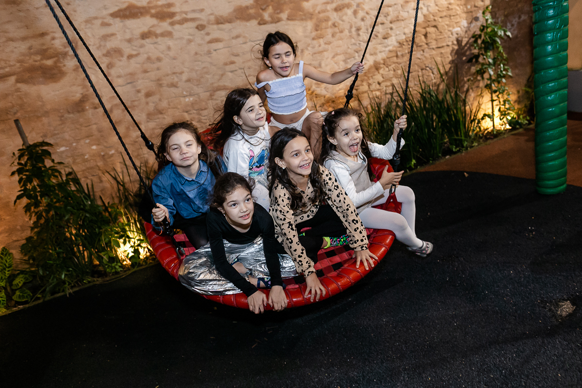 fotografias do aniversário de 7 anos da Alice com o tema hello kit no buffet jardim da manduri no campo belo zona sul de sao paulo sp