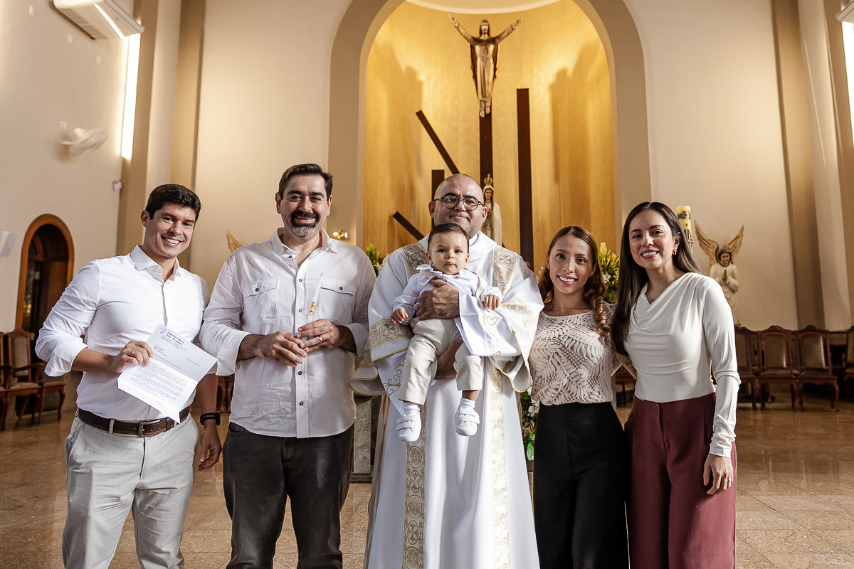 fotografias do batizado do mathias na paróquia nossa senhora de fátima na vila leopoldina zona oeste de são paulo sp