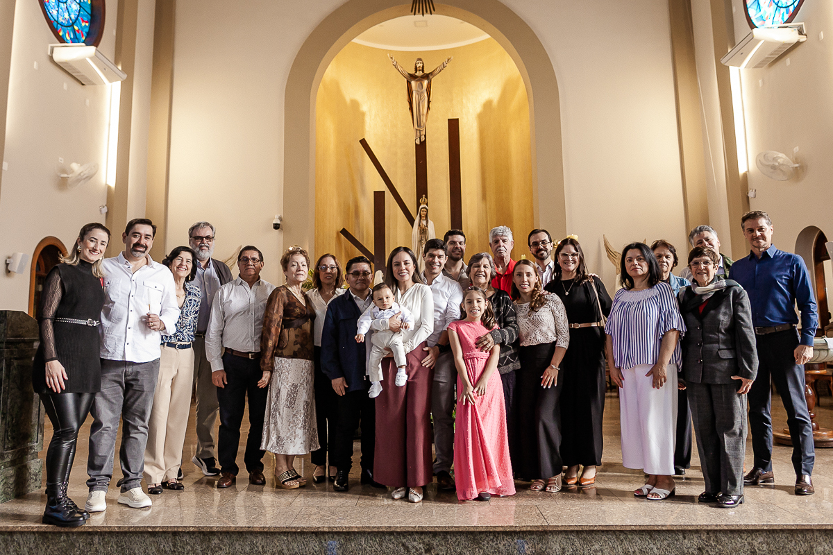fotografias do batizado do mathias na paróquia nossa senhora de fátima na vila leopoldina zona oeste de são paulo sp