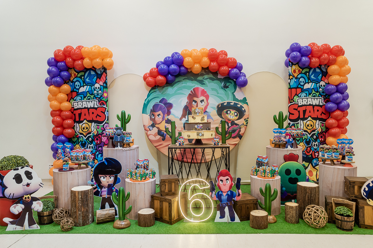 fotografias do aniversário de 6 anos do felipe com o tema brawn stars no buffet espaço folia no tatuapé zona leste de sao paulo sp