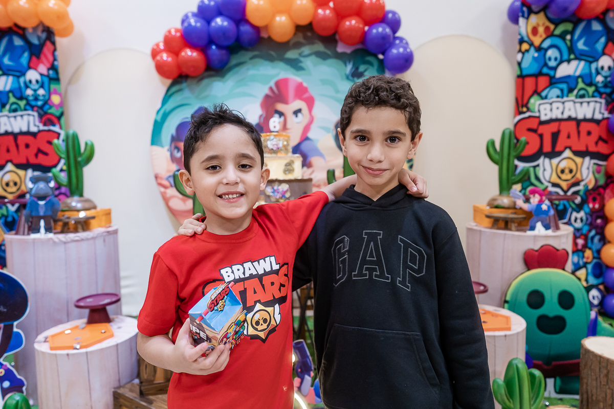 fotografias do aniversário de 6 anos do felipe com o tema brawn stars no buffet espaço folia no tatuapé zona leste de sao paulo sp