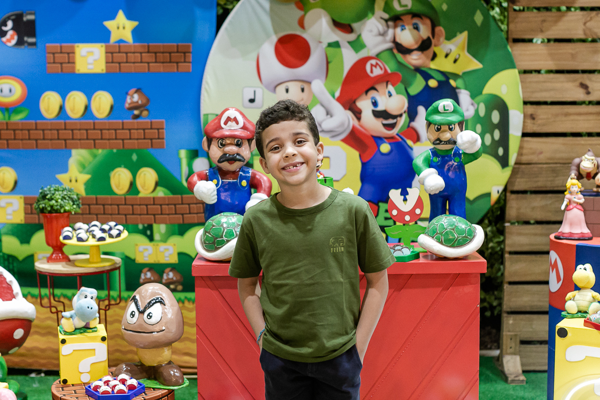 fotografias do aniversário de 8 anos do Frederico com o Tema Mario Bross no buffet Espaço Lá vem o Sol na Vila Olímpia zona sul de São Paulo SP