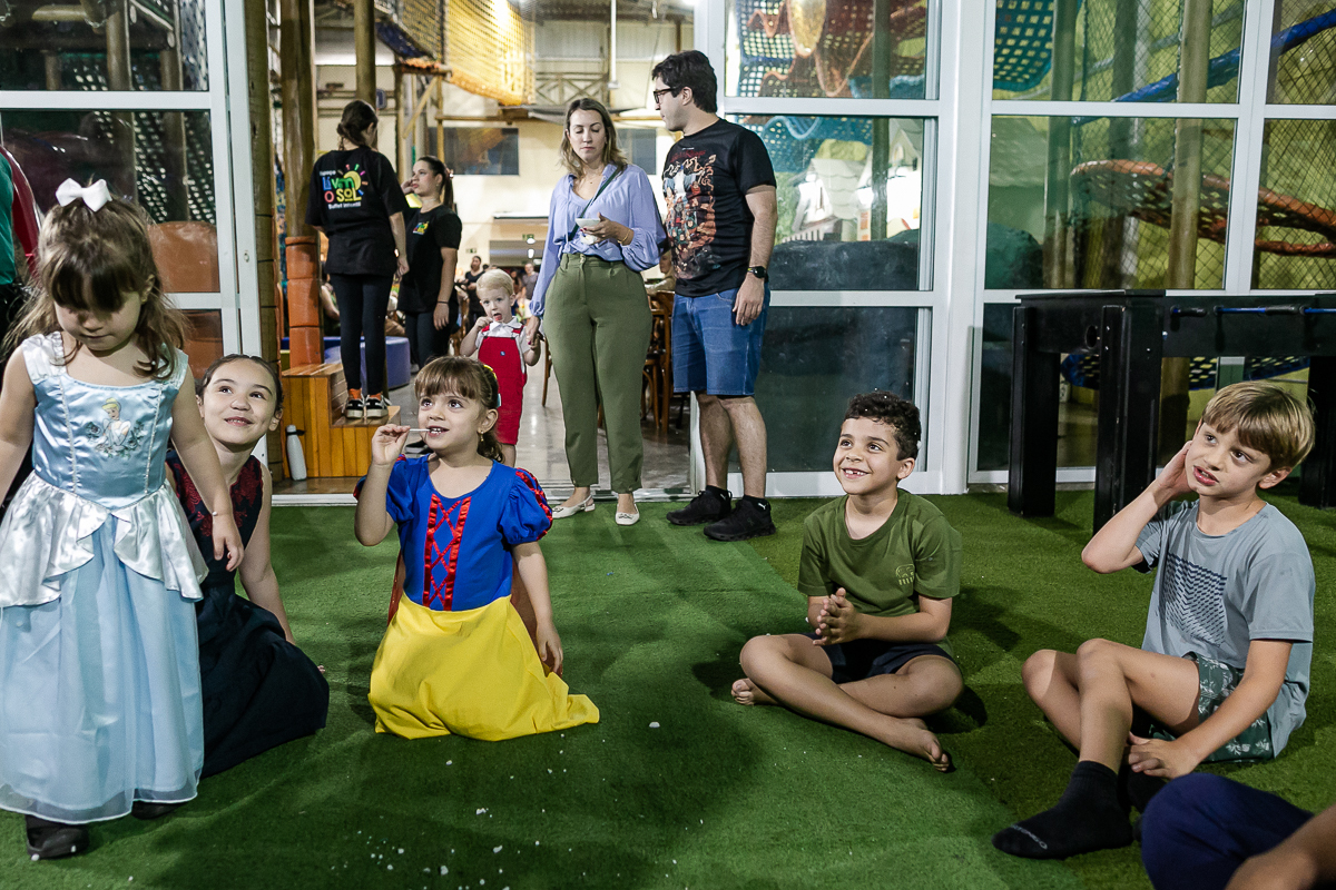 fotografias do aniversário de 8 anos do Frederico com o Tema Mario Bross no buffet Espaço Lá vem o Sol na Vila Olímpia zona sul de São Paulo SP